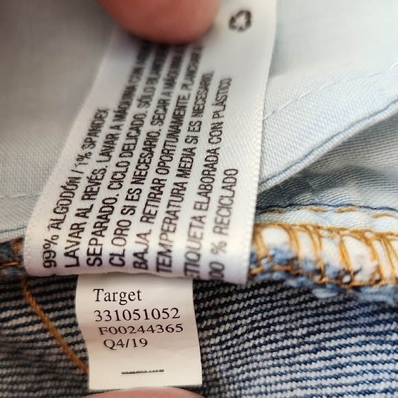 Wild Fable Denim Mini Skirt Sz: 6 Distressed 5 pocket Summer Festival Concert - Picture 10 of 14